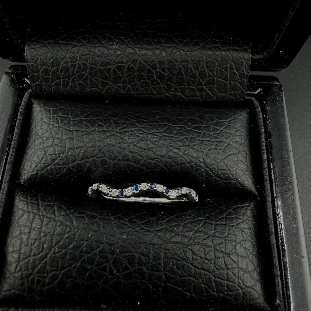 14k white gold & sapphire wedding ring set - Picture 3 of 8